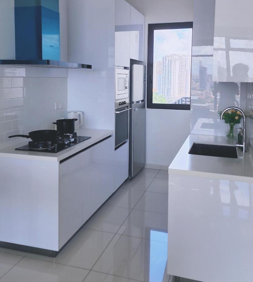 Skypool With Seaview 8Pax Beacon Executive Suites - Georgetown City Centre - 3Km To Komtar Екстер'єр фото